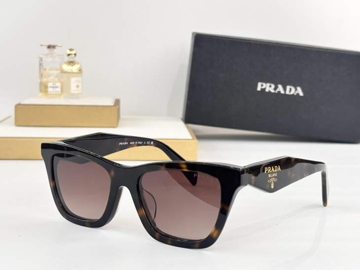 Picture of Prada Sunglasses _SKUfw75976013fw